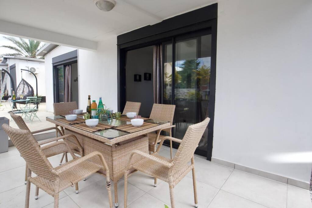 Villa Du Beau Vallon 2 Jacuzzi Privatif Et Piscine Chauffee Partagee Saint-Benoît Eksteriør bilde
